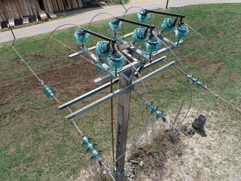 Prestation drone, photo, contrôle visuel, captation d'image infrastructure, réseau aérien HTA Chanas et en Auvergne Rhône-Alpes